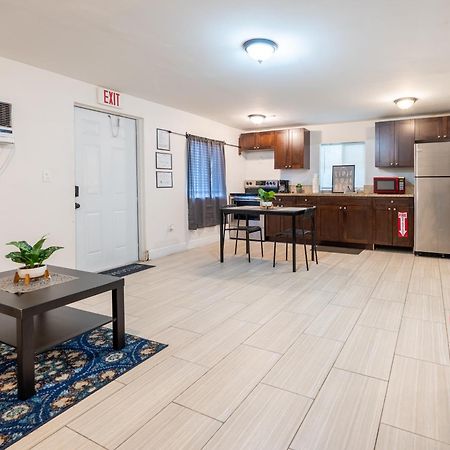 Cozy Private Apts In Hollywood By Hard Rock Casino! Экстерьер фото