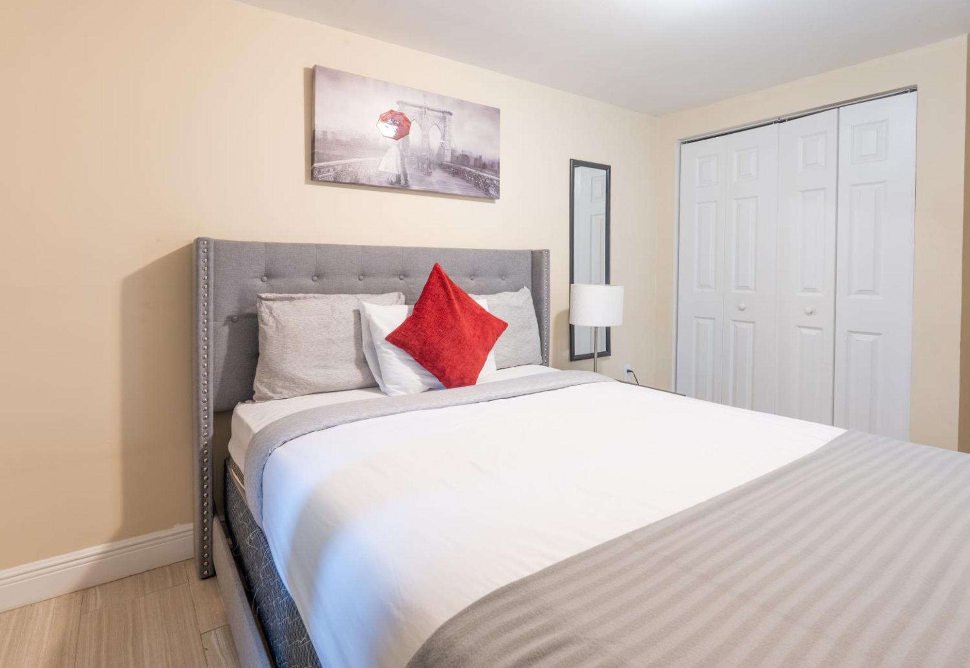Cozy Private Apts In Hollywood By Hard Rock Casino! Экстерьер фото