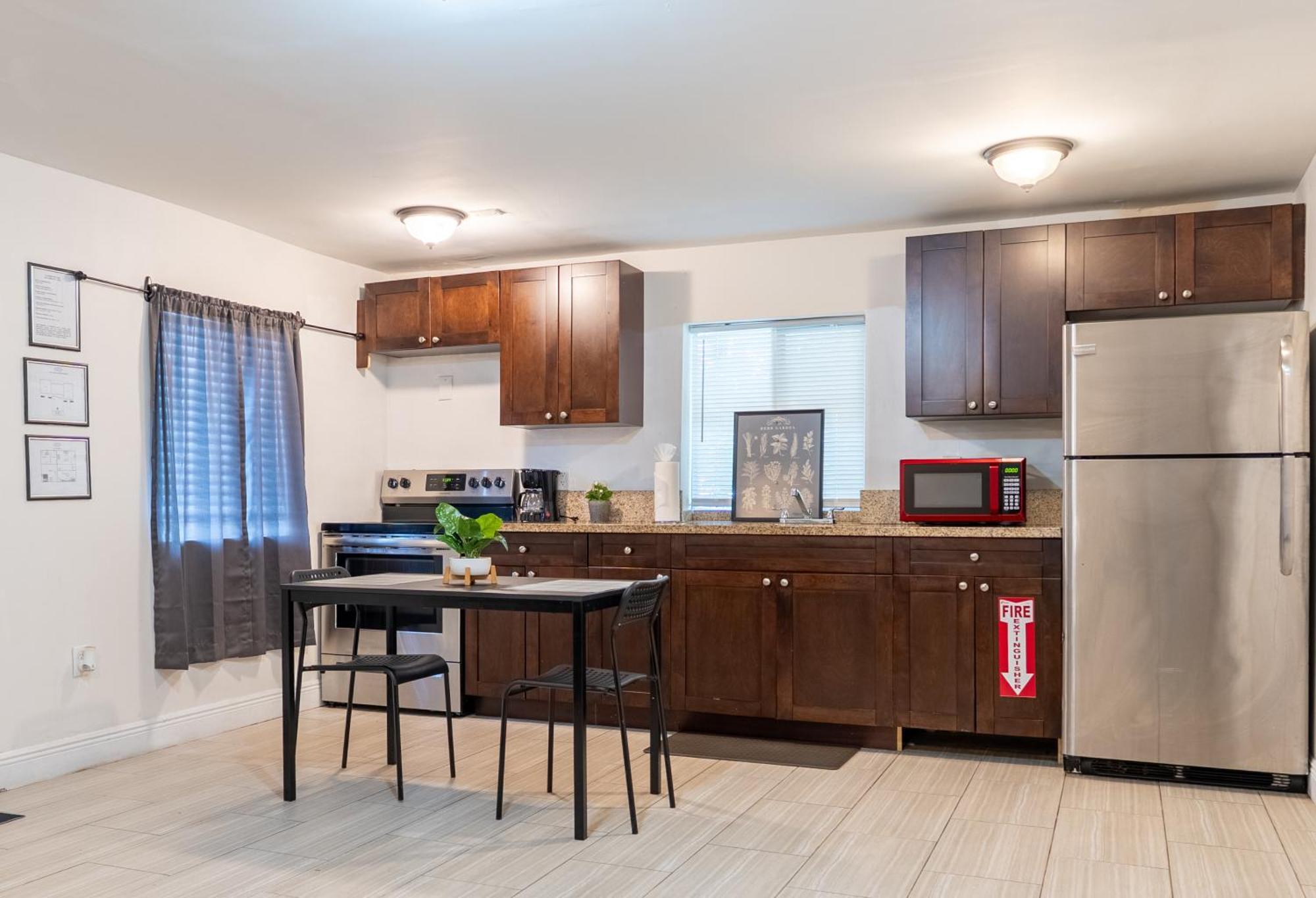 Cozy Private Apts In Hollywood By Hard Rock Casino! Экстерьер фото